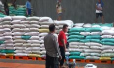 Wujud Dukungan Ketahanan Pangan, Polisi Kawal Pengiriman 10 Ton Jagung ke Bulog Jombang