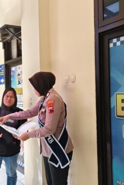 Polantas Menyapa Hadirkan Pelayanan Humanis dalam Pendampingan Pengajuan BPKB Hilang di Karanganyar