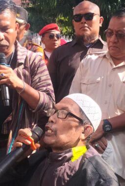 DEMO KEDUA KASUS MANDIRI TASPEN PURWOKERTO: NASABAH TETAP TUNTUT PEMBATALAN KREDIT