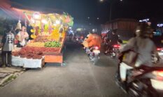 Kerap Terjadi Kemacetan dan Kecelakaan, Satpol PP Pekanbaru diminta Warga Untuk Menertibkan Pedagang Buah yang Menggunakan Mobil Pick Up di Jalan HR. Subratas Panam