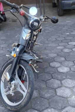 Jaga Jarak Aman, Tabrakan Depan-Belakang Dua Sepeda Motor di Pracimantoro Sebabkan Dua Pengendara Terluka