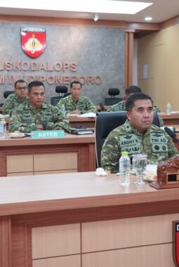 Kasdam IV/Diponegoro Ikuti Vicon Bersama Wapang TNI Bahas Perkembangan KDKMP