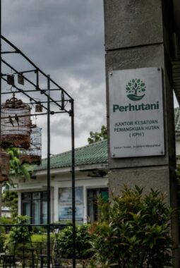 Dugaan Pungli Lahan Perhutani Semarang, Oknum Pegawai Bungkam